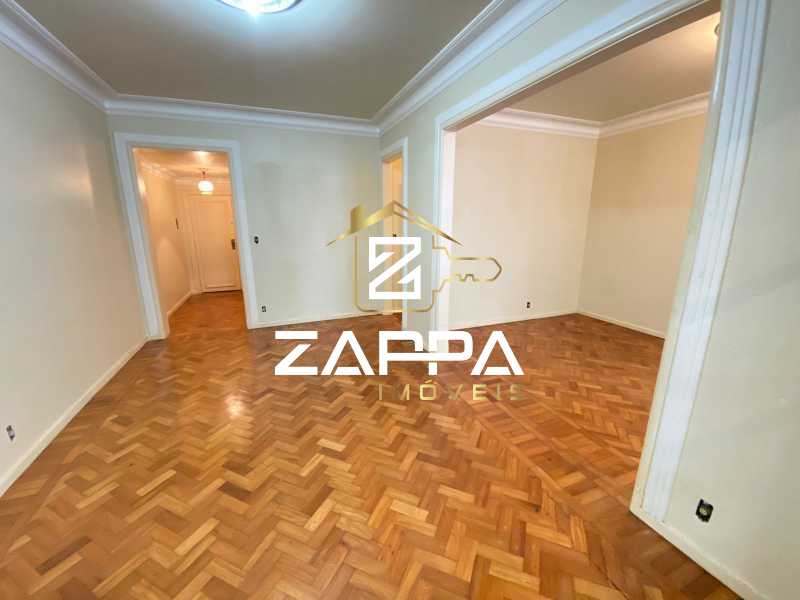 Apartamento à venda com 3 quartos, 121m² - Foto 1