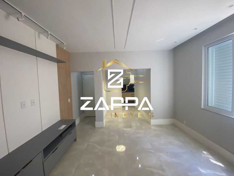 Apartamento à venda com 2 quartos, 78m² - Foto 2