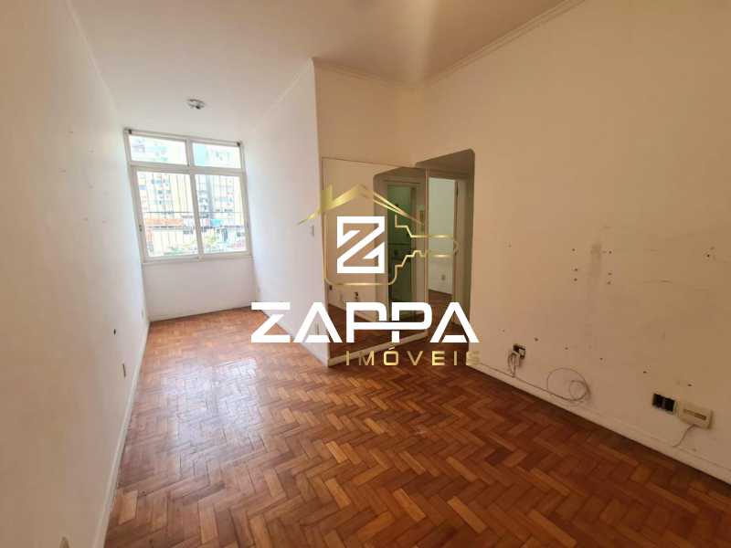 Apartamento à venda com 1 quarto, 50m² - Foto 2