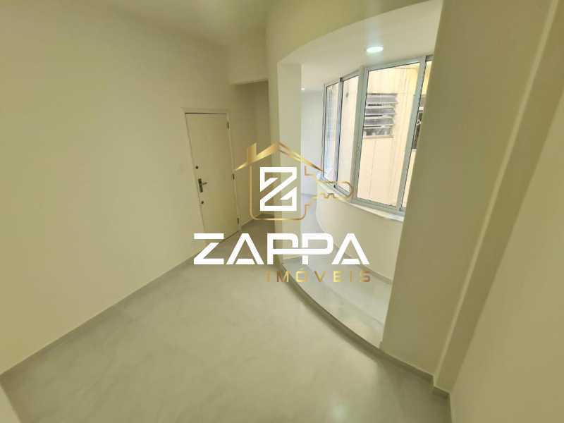 Apartamento à venda com 1 quarto, 40m² - Foto 1