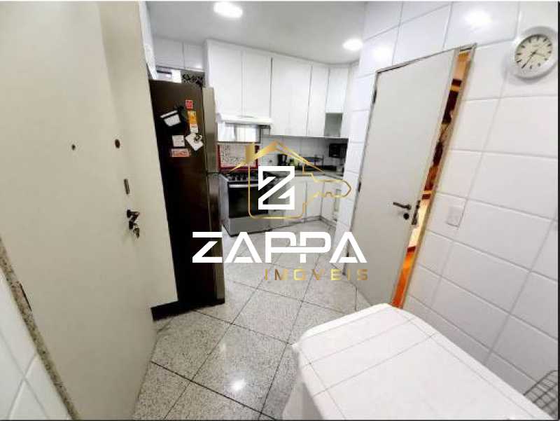 Apartamento à venda com 3 quartos, 203m² - Foto 17