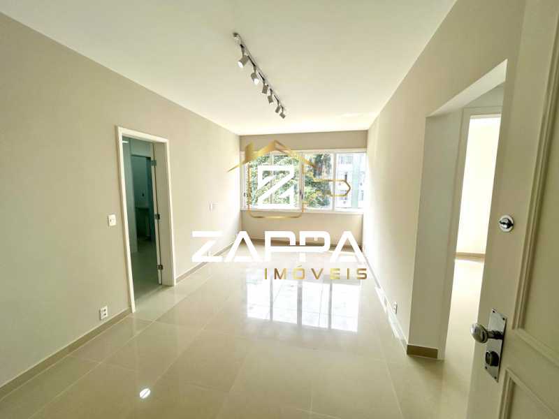 Apartamento à venda com 3 quartos, 76m² - Foto 1