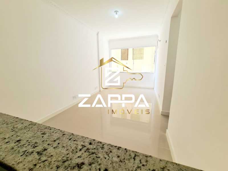 Apartamento à venda com 2 quartos, 70m² - Foto 12