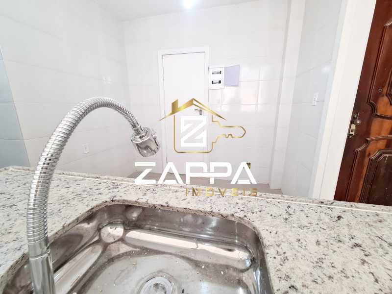 Apartamento à venda com 2 quartos, 70m² - Foto 10