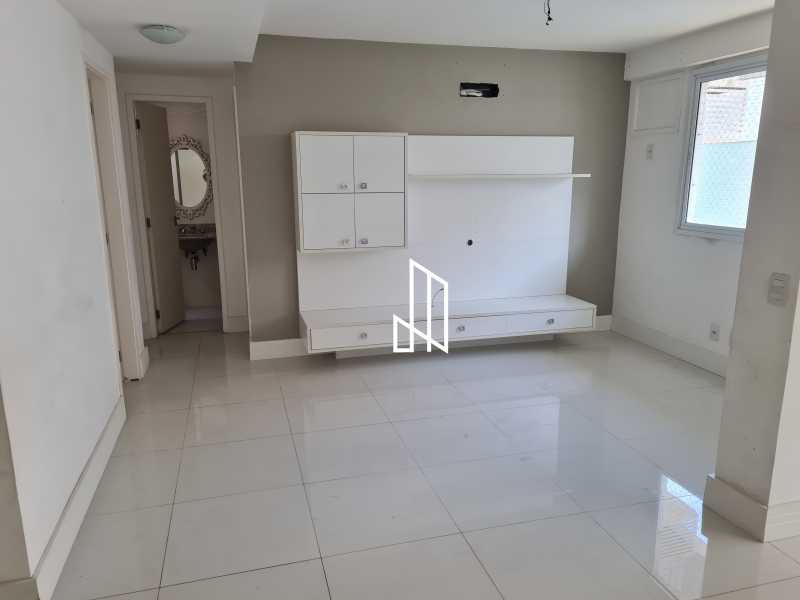 Apartamento à venda com 4 quartos, 194m² - Foto 19