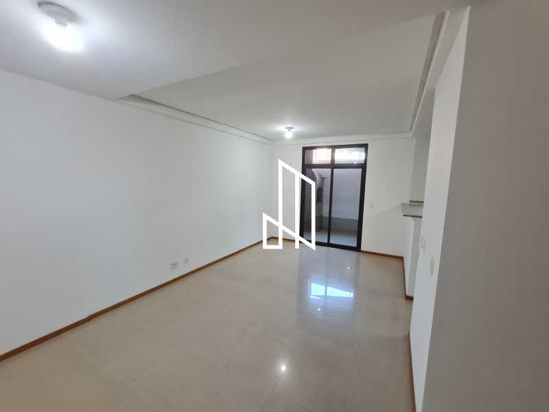 Apartamento à venda com 3 quartos, 82m² - Foto 3