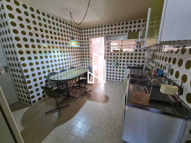 Apartamento à venda com 3 quartos, 153m² - Foto 7