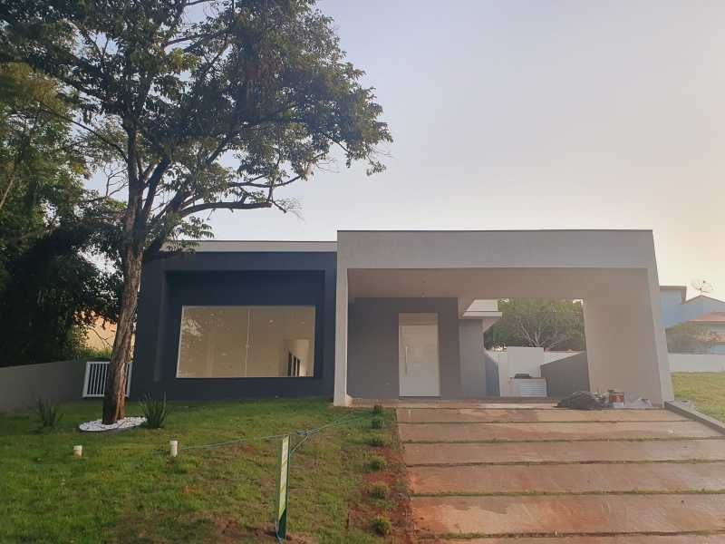 Casa de Condomínio à venda com 4 quartos, 170m² - Foto 1