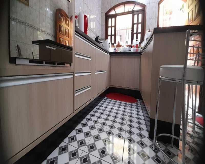 Casa à venda com 3 quartos, 167m² - Foto 7