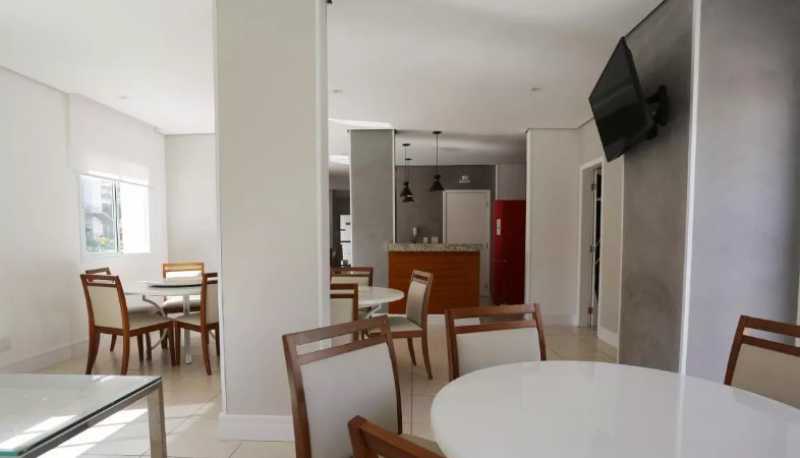 Apartamento à venda com 2 quartos, 57m² - Foto 13