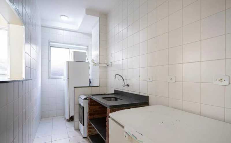 Apartamento à venda com 2 quartos, 58m² - Foto 18