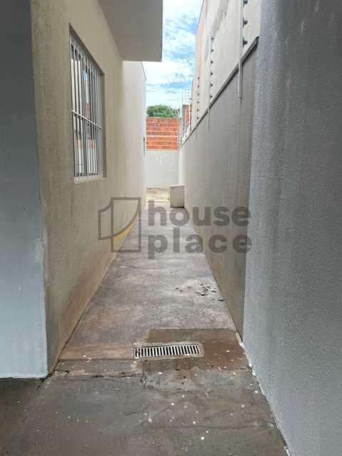 Casa à venda e aluguel com 2 quartos - Foto 18