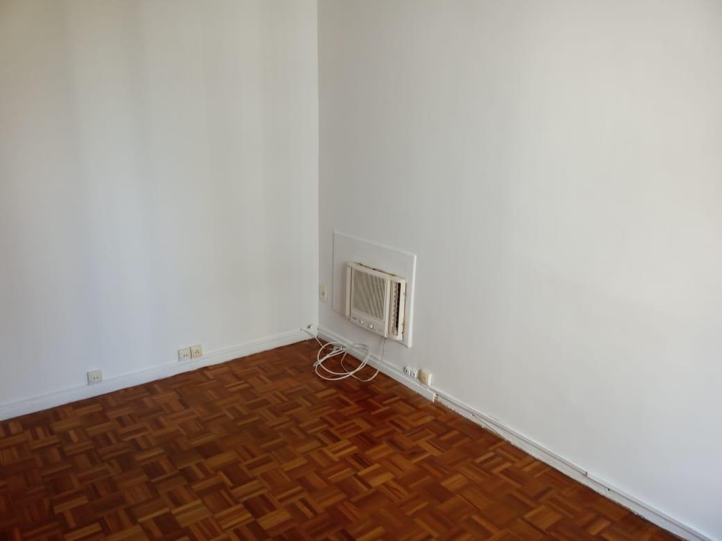 Apartamento à venda com 3 quartos, 90m² - Foto 18