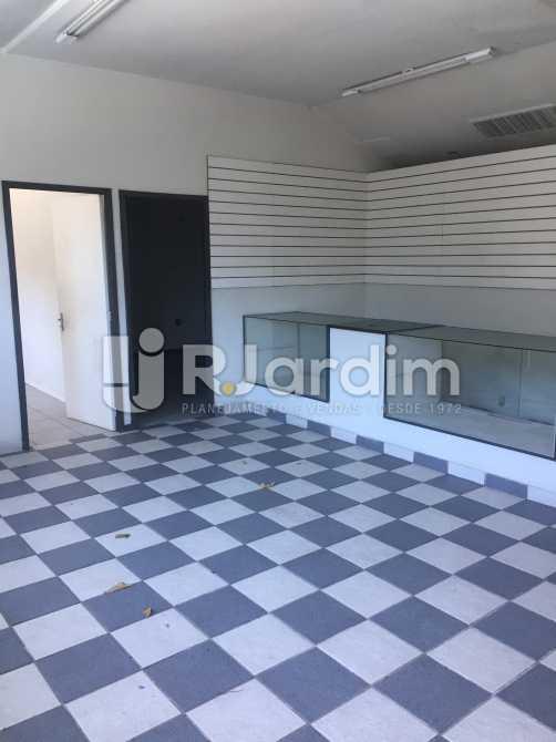 Casa Comercial à venda com 4 quartos, 434m² - Foto 13