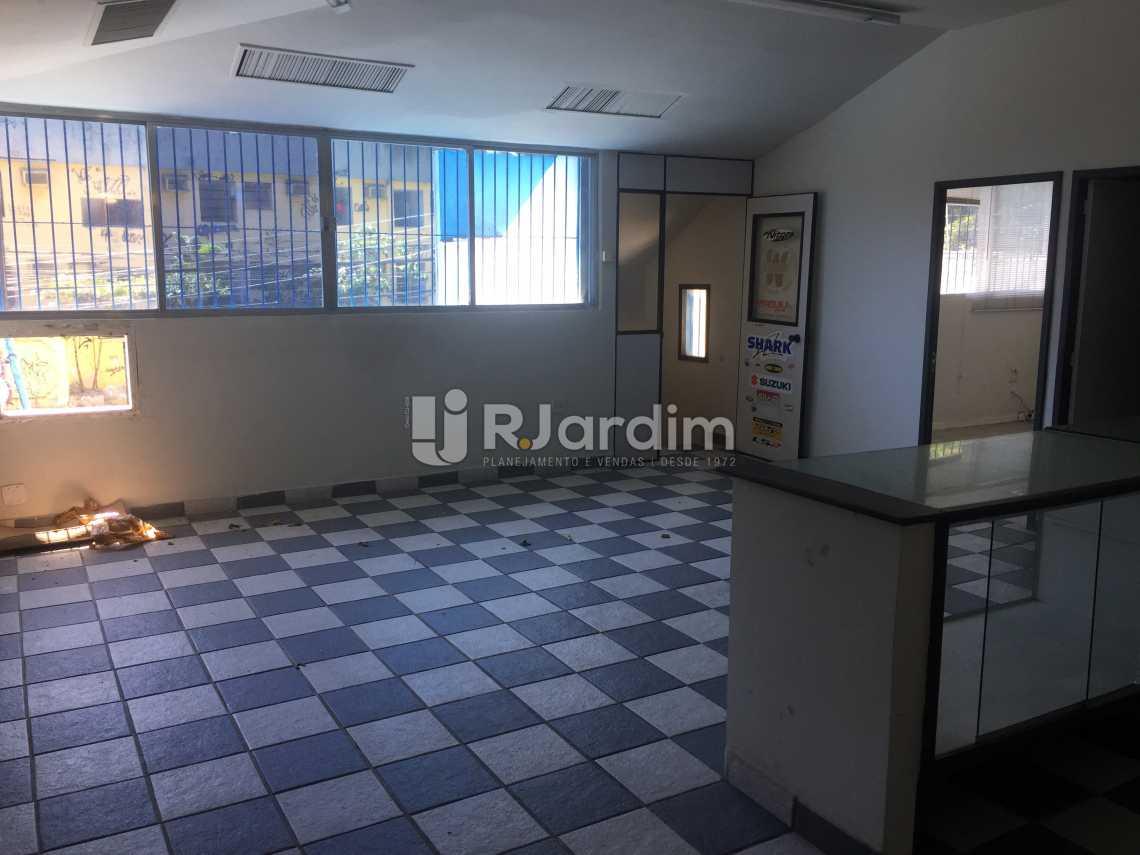 Casa Comercial à venda com 4 quartos, 434m² - Foto 14