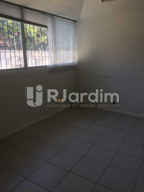 Casa Comercial à venda com 4 quartos, 434m² - Foto 15