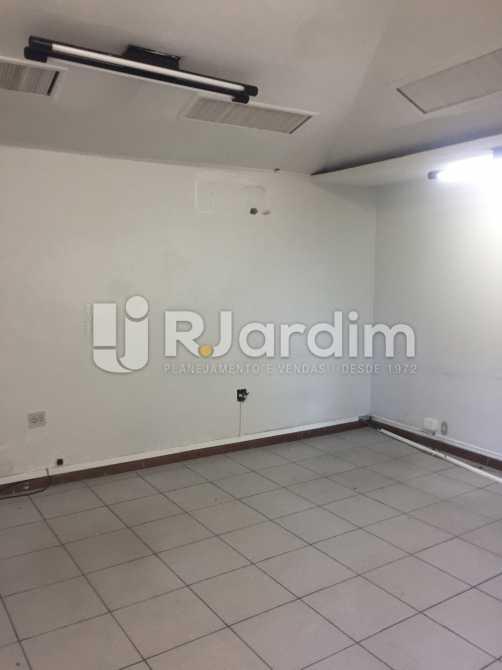 Casa Comercial à venda com 4 quartos, 434m² - Foto 16