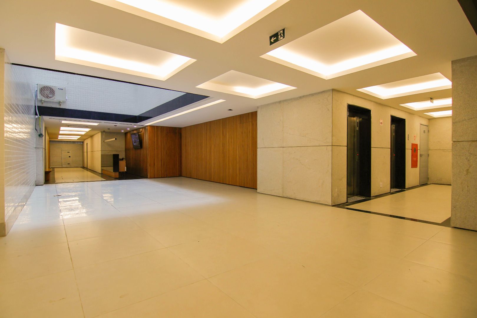 Conjunto Comercial-Sala para alugar, 182m² - Foto 21