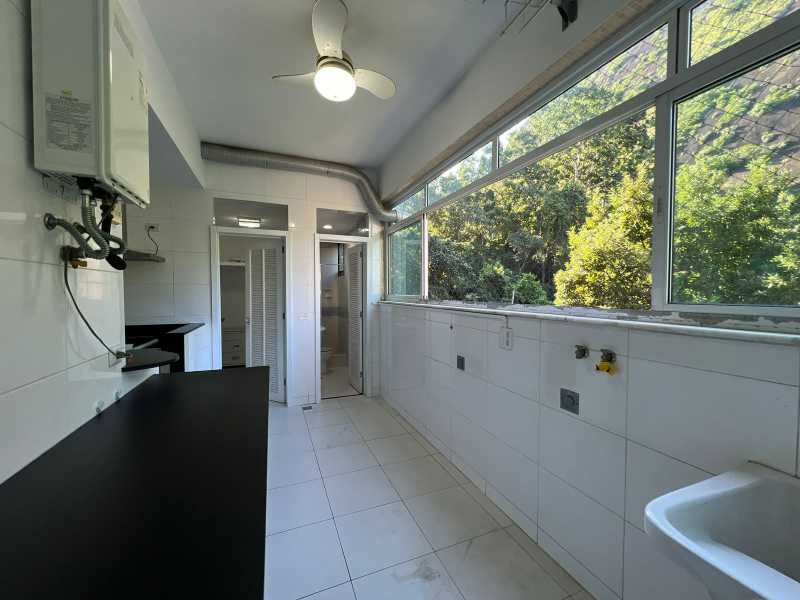 Apartamento à venda com 4 quartos, 200m² - Foto 23