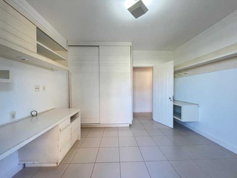 Apartamento à venda com 4 quartos, 200m² - Foto 20