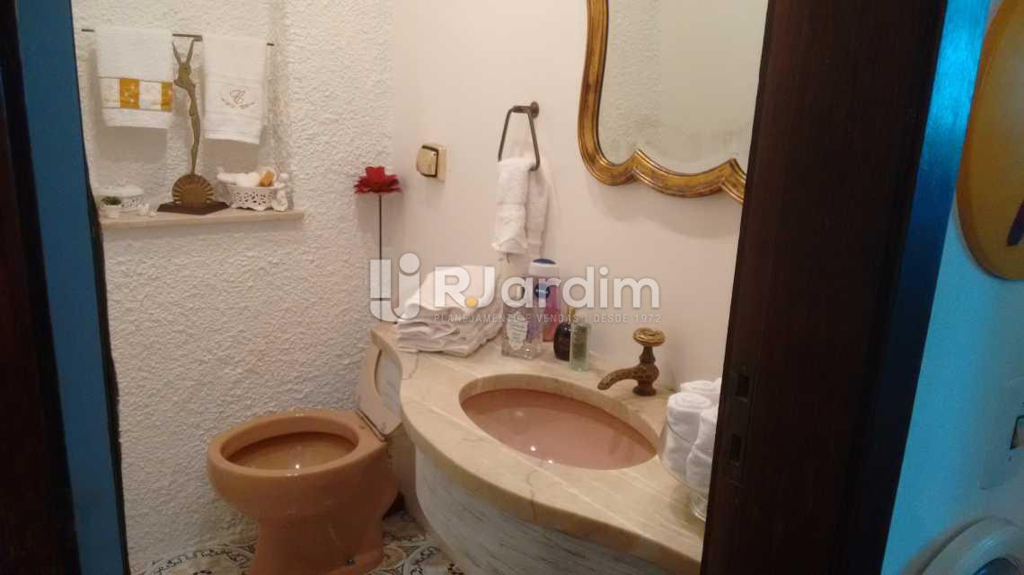 Apartamento à venda com 3 quartos, 160m² - Foto 15