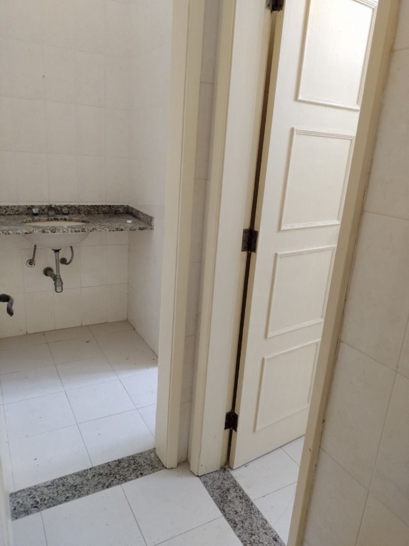 Casa Comercial à venda com 11 quartos, 540m² - Foto 17