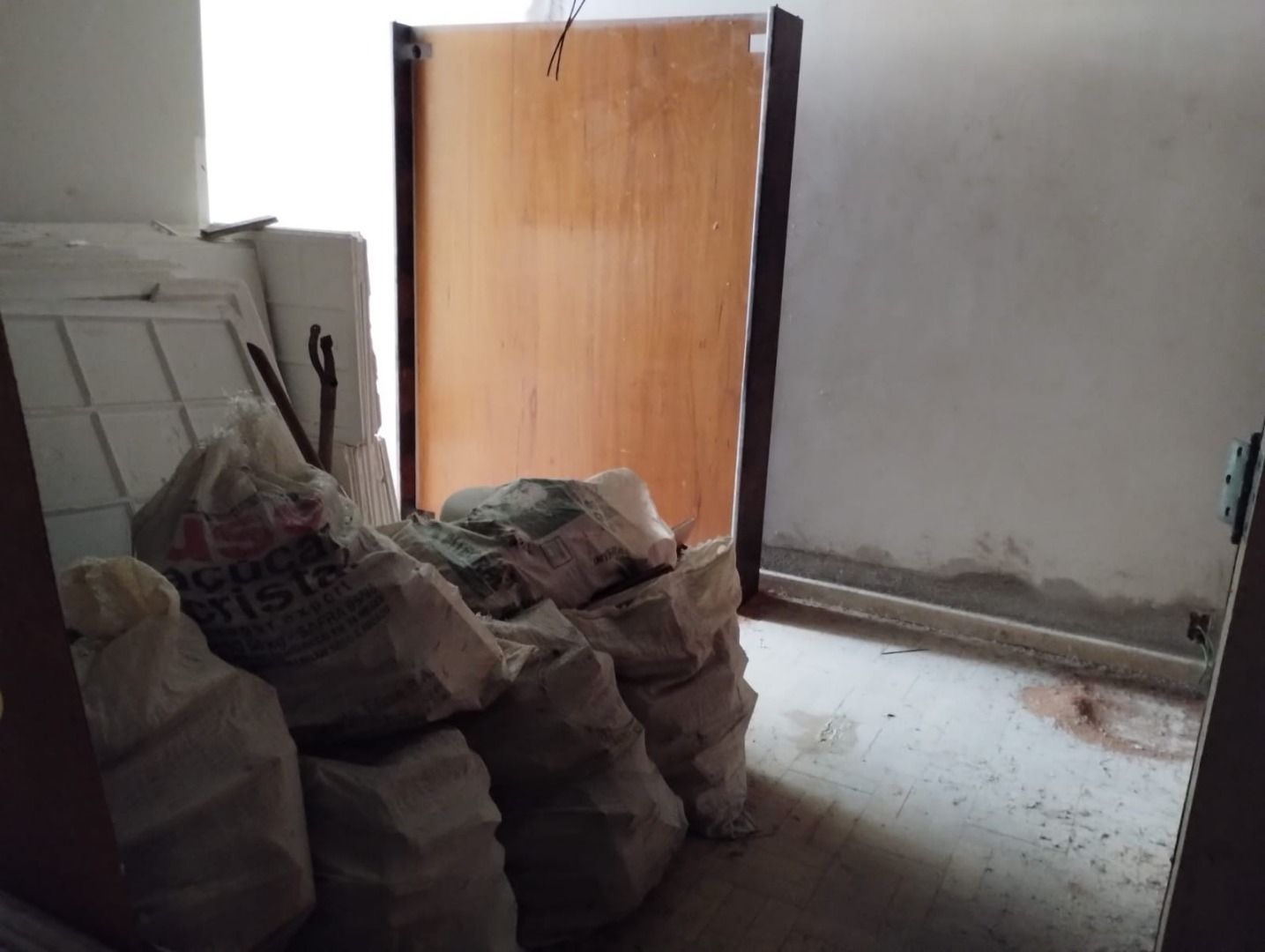 Apartamento à venda com 4 quartos, 160m² - Foto 14