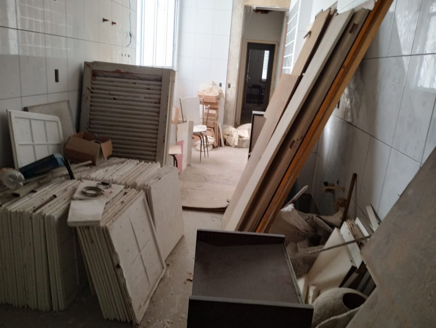 Apartamento à venda com 4 quartos, 160m² - Foto 8