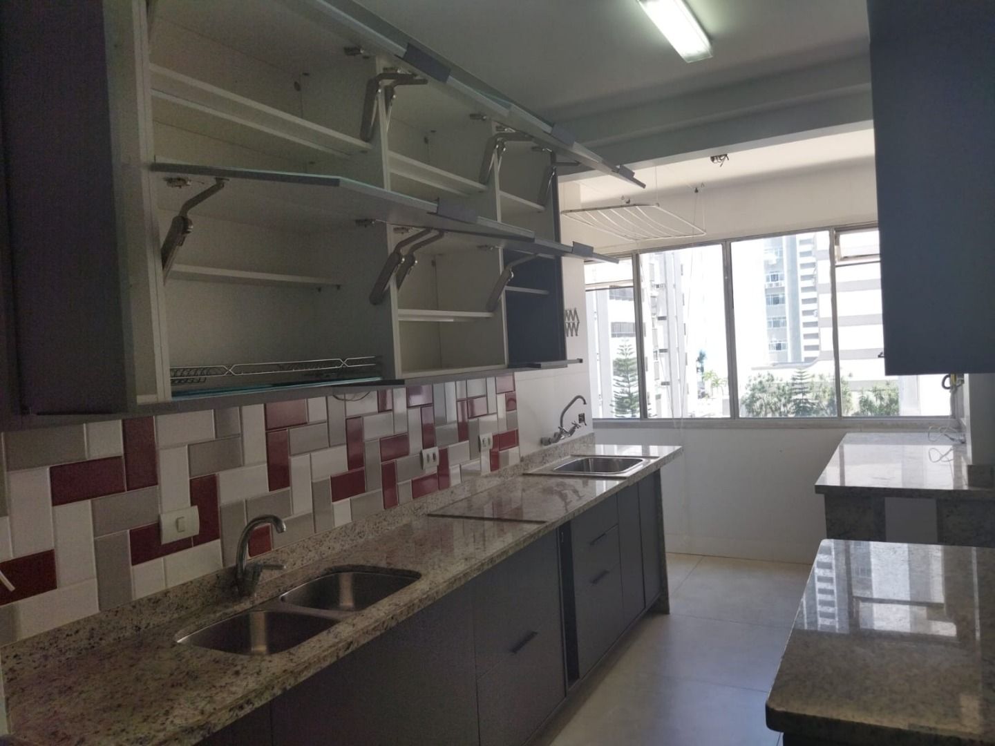 Apartamento à venda e aluguel com 3 quartos, 150m² - Foto 18