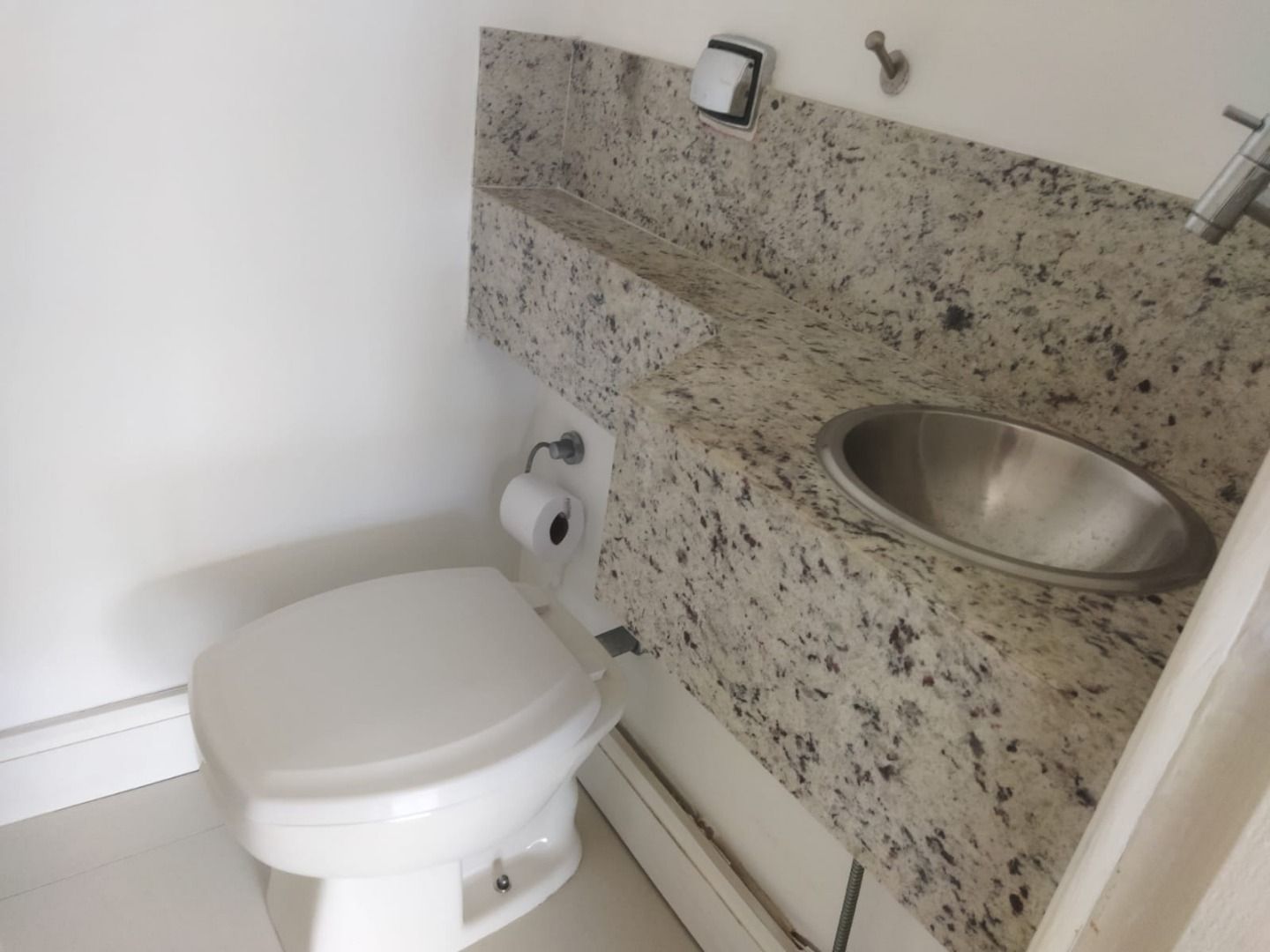 Apartamento à venda e aluguel com 3 quartos, 150m² - Foto 5