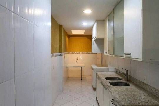 Cobertura à venda com 3 quartos, 212m² - Foto 10