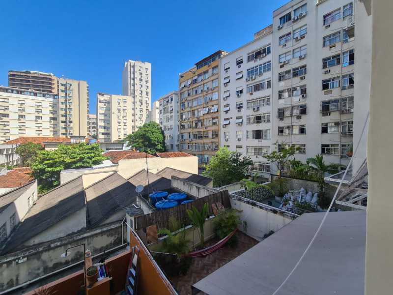 Apartamento à venda com 1 quarto, 50m² - Foto 4