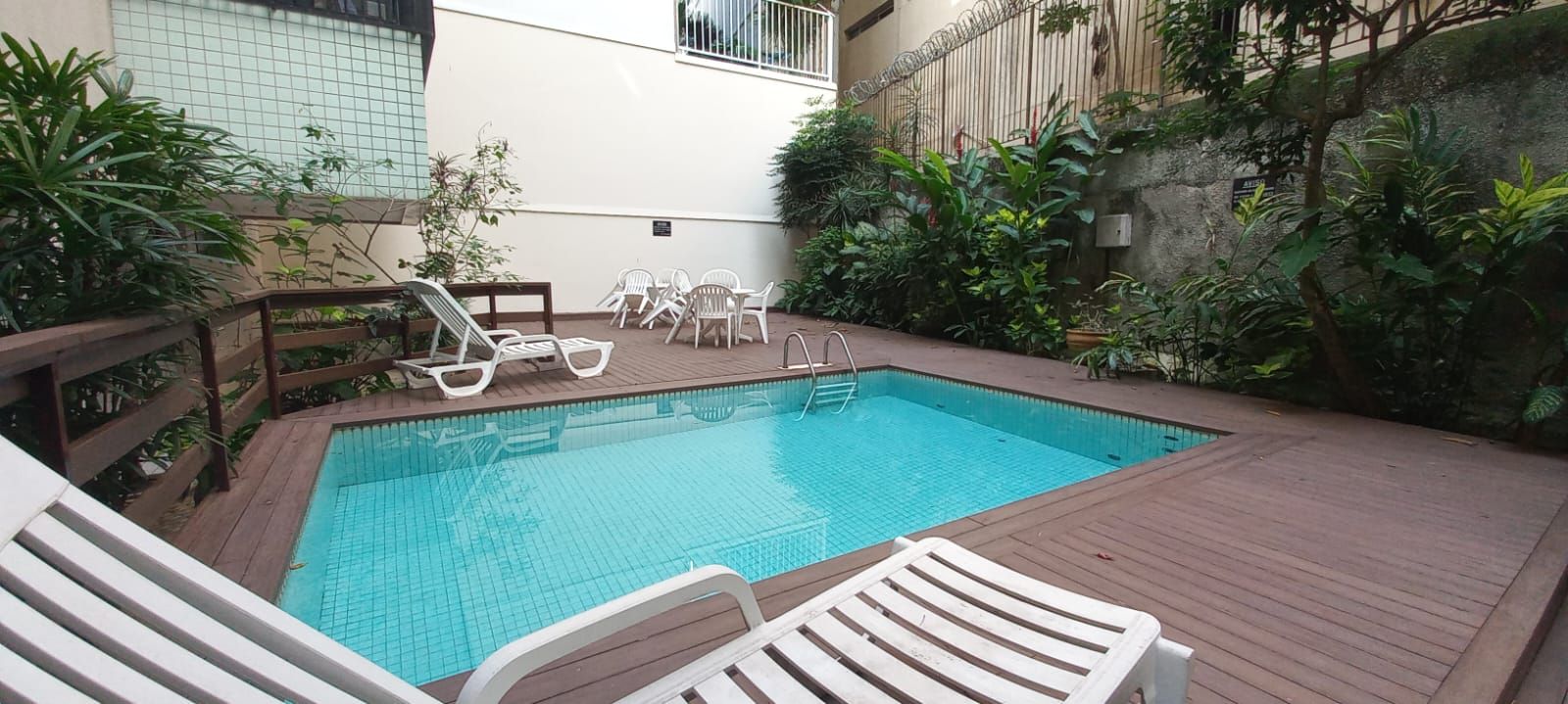 Apartamento à venda com 4 quartos, 222m² - Foto 6