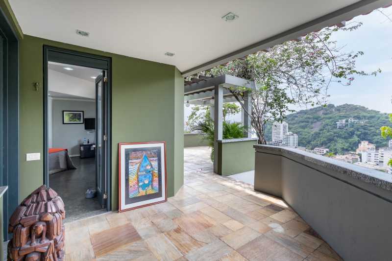 Casa à venda com 8 quartos, 1330m² - Foto 15