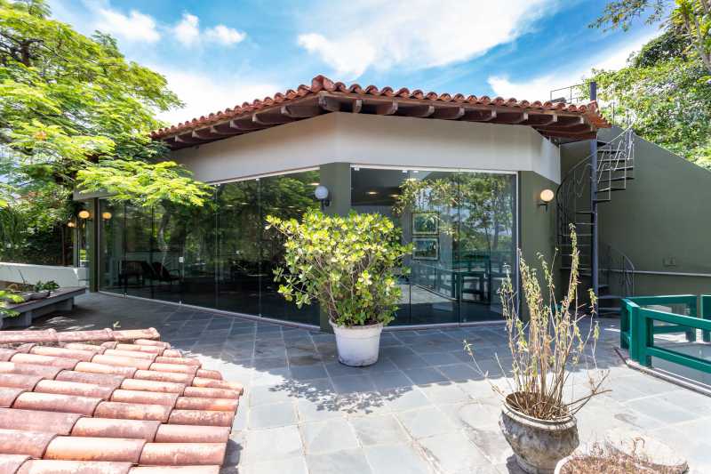Casa à venda com 8 quartos, 1330m² - Foto 21