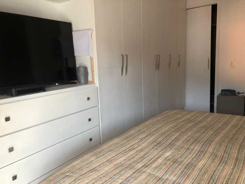 Cobertura à venda com 3 quartos, 239m² - Foto 8