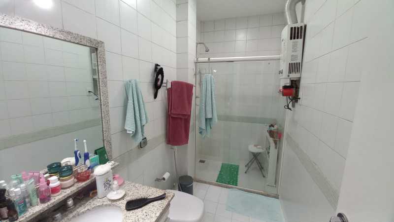Apartamento à venda com 2 quartos, 76m² - Foto 22