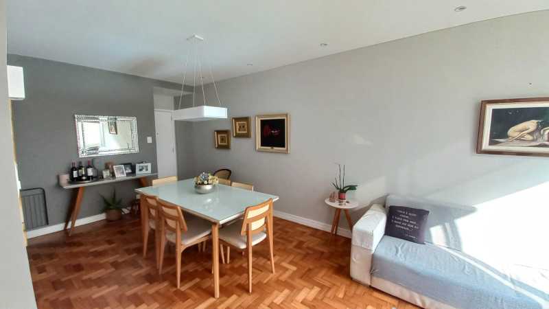 Apartamento à venda com 2 quartos, 76m² - Foto 4
