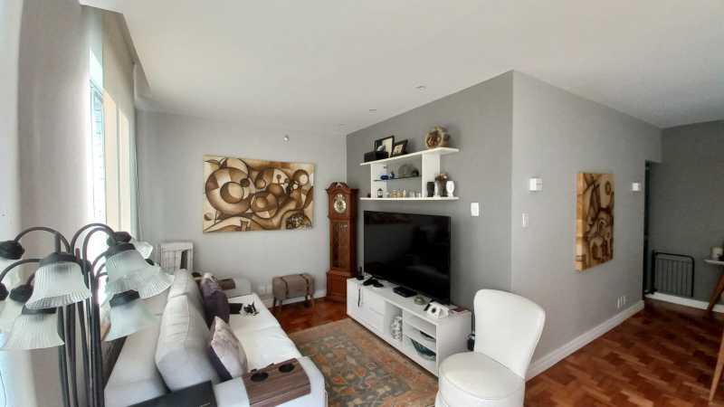 Apartamento à venda com 2 quartos, 76m² - Foto 3