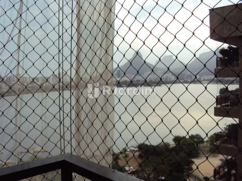 Apartamento para alugar com 4 quartos, 319m² - Foto 5