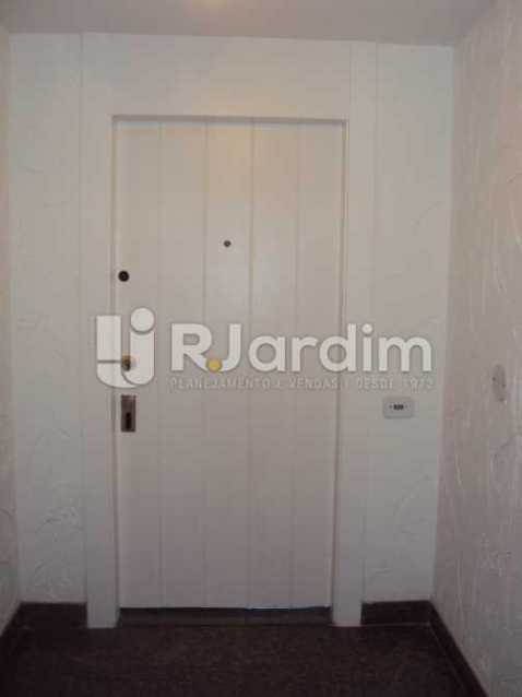 Apartamento para alugar com 4 quartos, 319m² - Foto 16