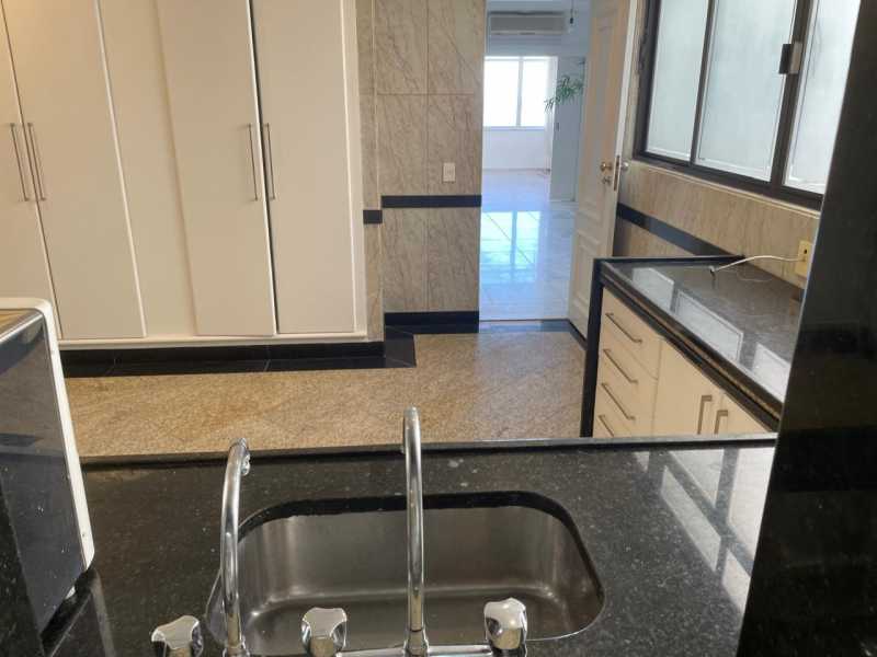 Cobertura à venda com 4 quartos, 561m² - Foto 15