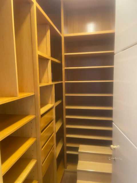 Cobertura à venda com 4 quartos, 561m² - Foto 29