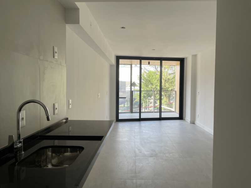 Apartamento à venda com 2 quartos, 71m² - Foto 3