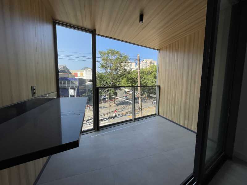 Apartamento à venda com 2 quartos, 71m² - Foto 1