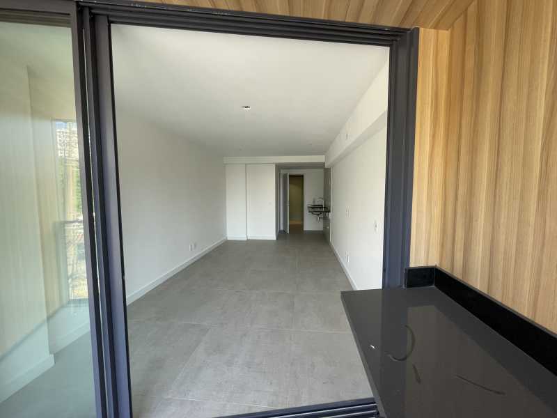 Apartamento à venda com 2 quartos, 71m² - Foto 8