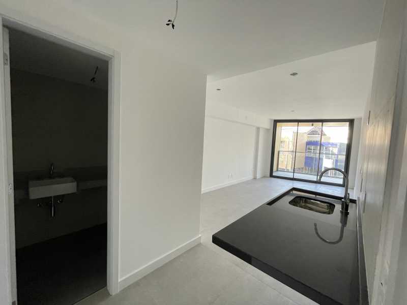 Apartamento à venda com 2 quartos, 71m² - Foto 11