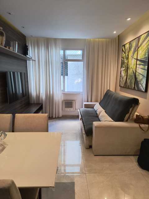 Apartamento à venda com 2 quartos, 85m² - Foto 1