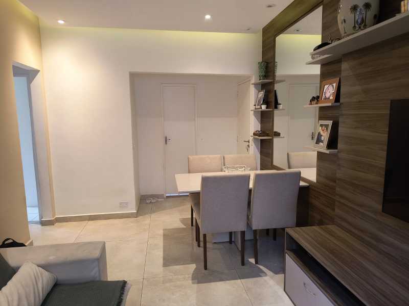 Apartamento à venda com 2 quartos, 85m² - Foto 3