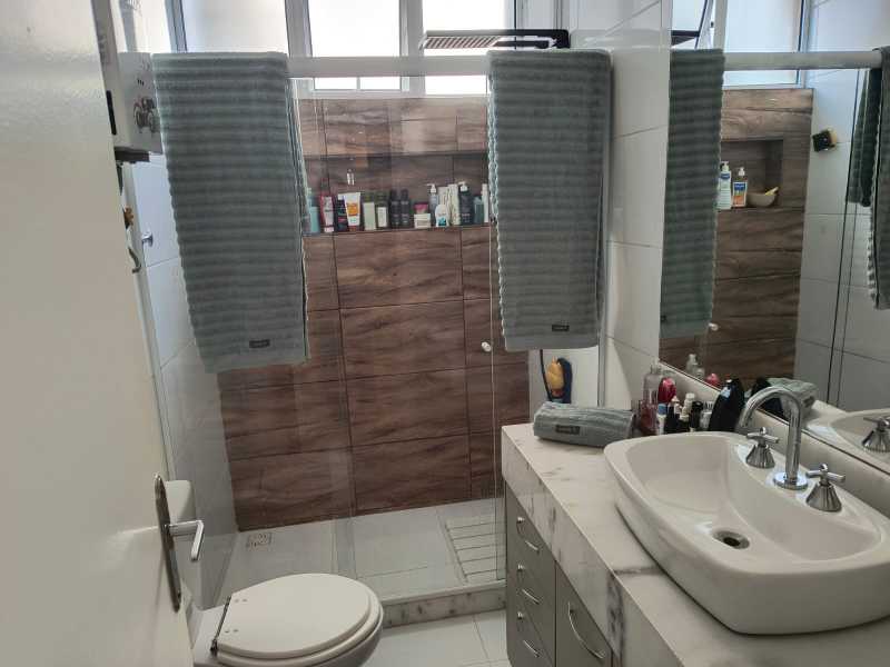 Apartamento à venda com 2 quartos, 85m² - Foto 16